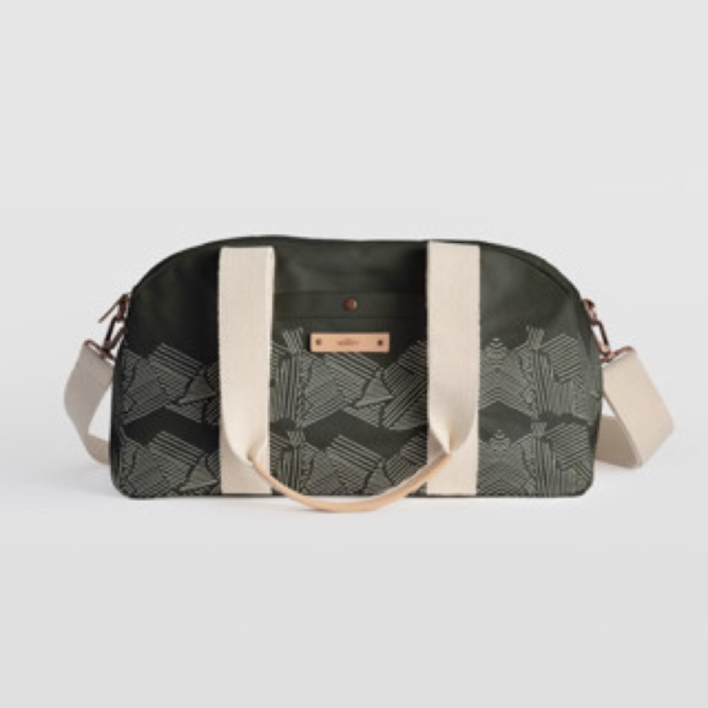 Minted weekender duffel bag- never used NWOT